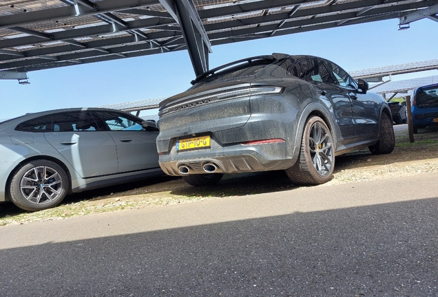Porsche Cayenne Coupé Turbo E-Hybrid