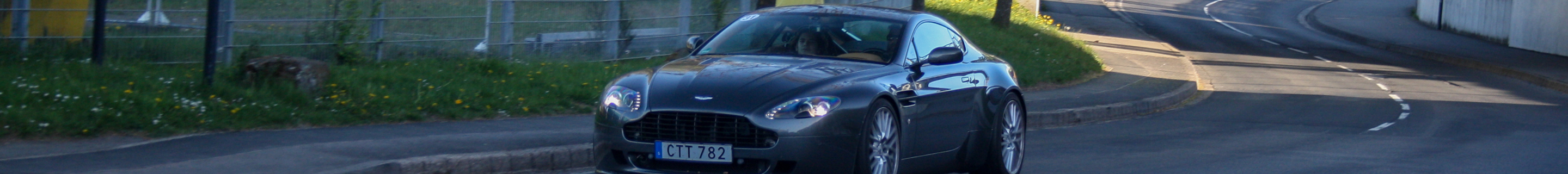 Aston Martin V8 Vantage