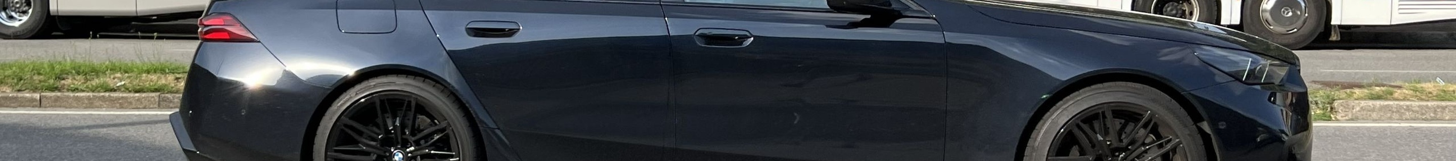 BMW M5 G90