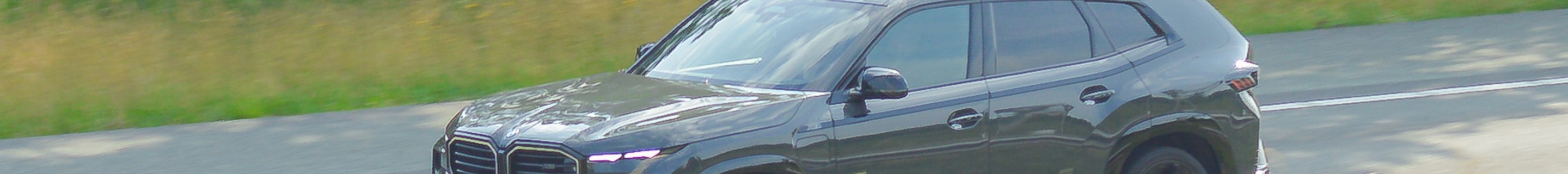 BMW XM G09
