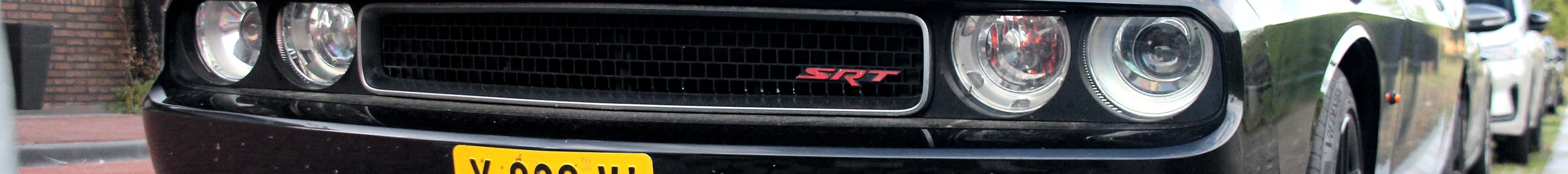 Dodge Challenger SRT-8