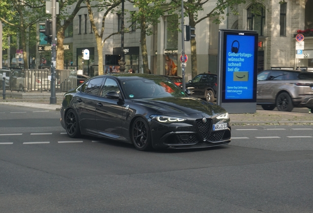 Alfa Romeo Giulia Quadrifoglio 2023