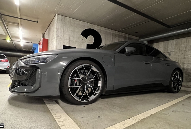 Audi RS E-Tron GT 2025