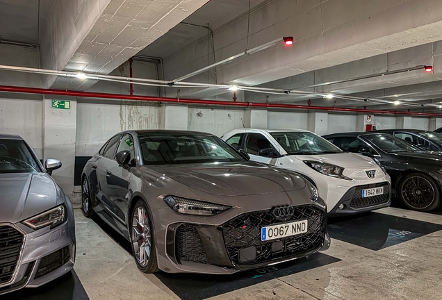 Audi RS5 Sedan B10