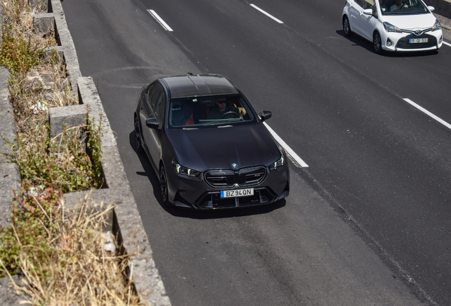 BMW M5 G90