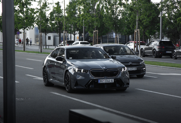 BMW M5 G90