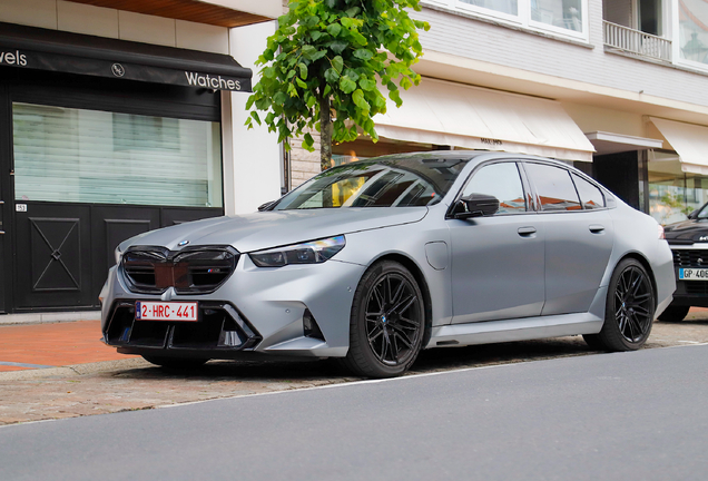 BMW M5 G90