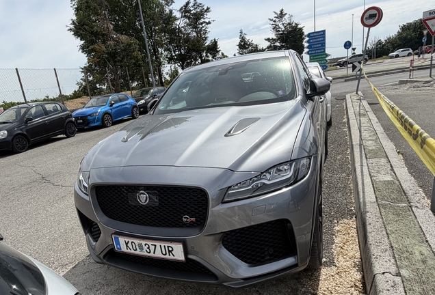 Jaguar F-PACE SVR 2021