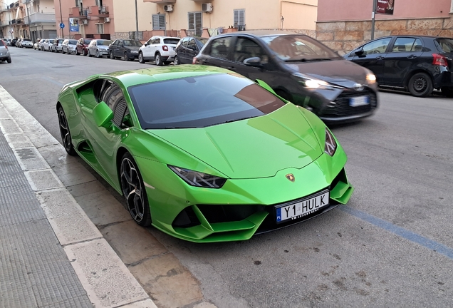 Lamborghini Huracán LP640-4 EVO