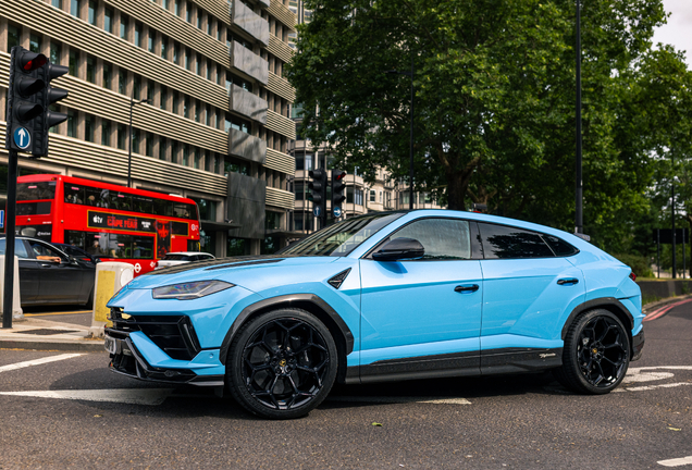 Lamborghini Urus Performante