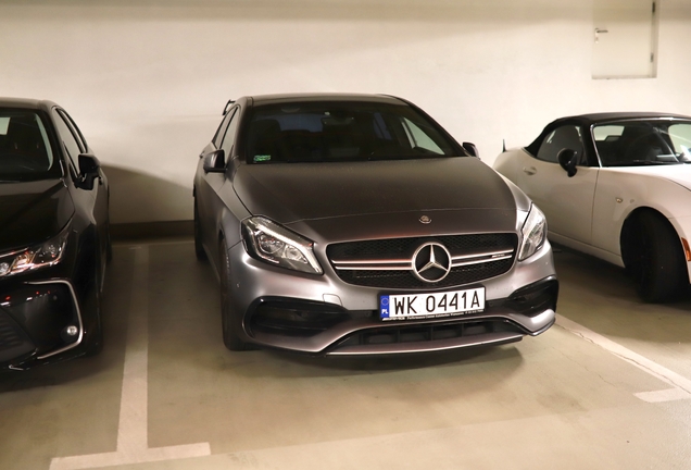Mercedes-AMG A 45 W176 2015