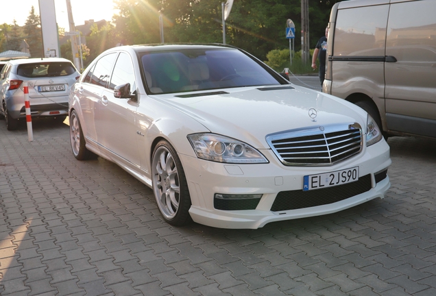Mercedes-Benz S 63 AMG W221 2010