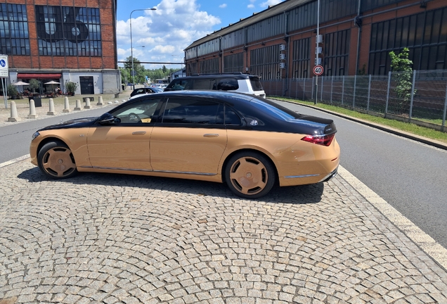 Mercedes-Maybach S 680 X223 Virgil Abloh Edition
