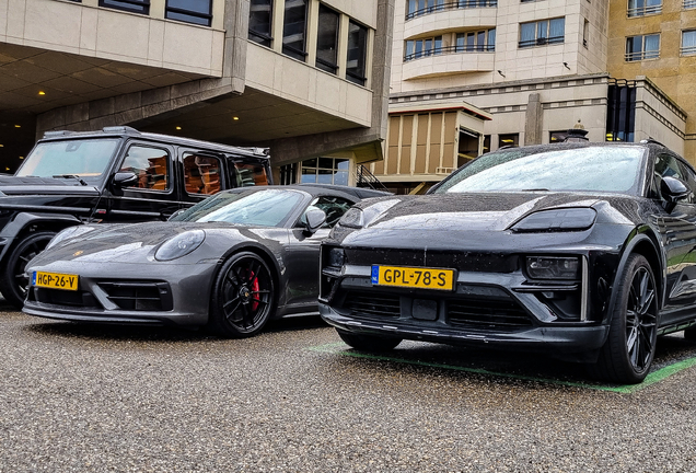 Porsche Macan EV Turbo