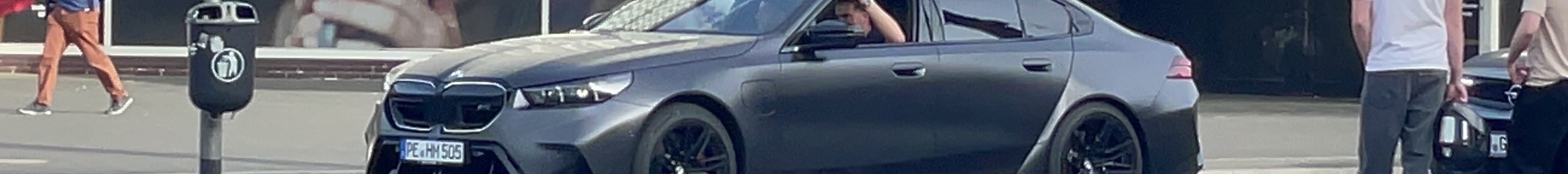BMW M5 G90