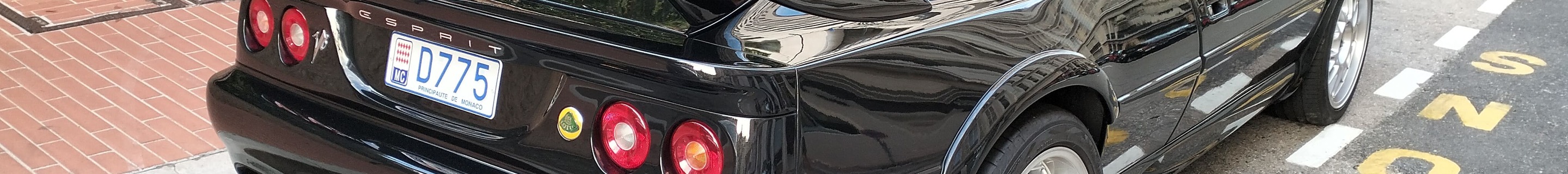 Lotus Esprit V8