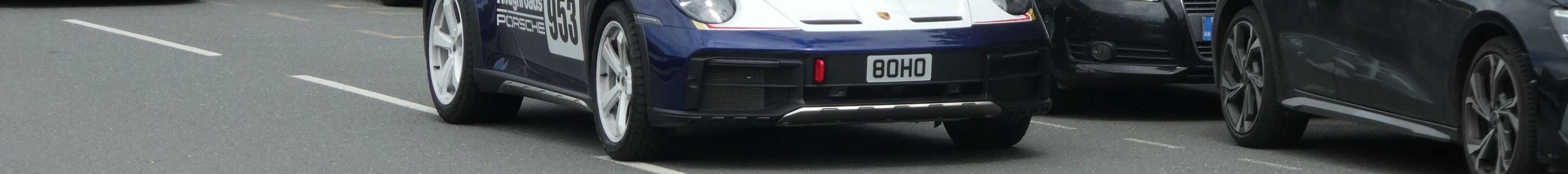 Porsche 992 Dakar