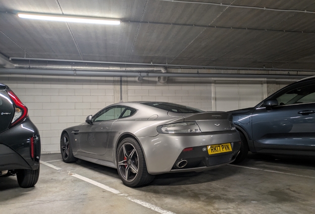 Aston Martin V8 Vantage S