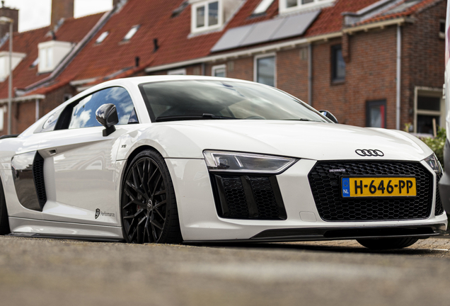 Audi R8 V10 Plus 2015