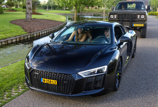 Audi R8 V10 Plus 2015