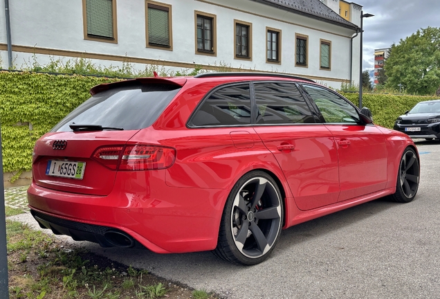 Audi RS4 Avant B8