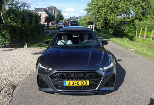 Audi RS6 Avant C8