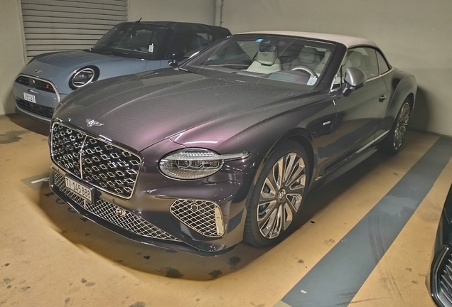 Bentley Continental GTC Mulliner 2025