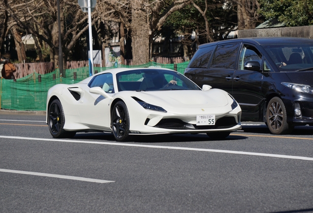 Ferrari F8 Spider