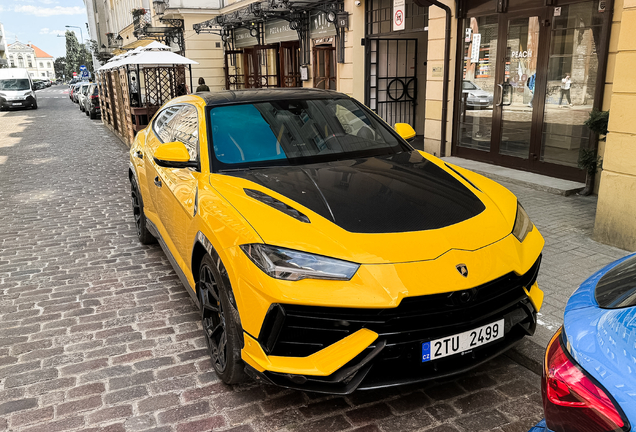Lamborghini Urus Performante