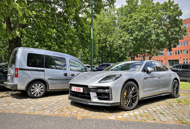 Porsche 972 Panamera Turbo S E-Hybrid