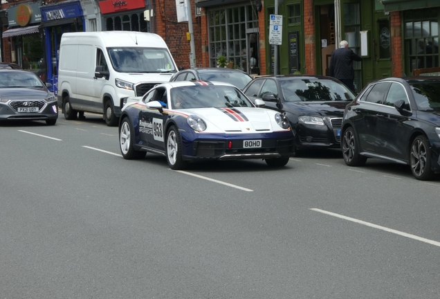 Porsche 992 Dakar