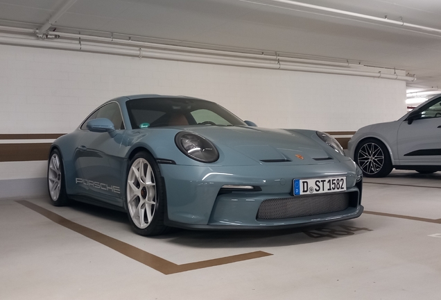 Porsche 992 S/T