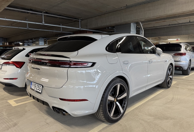 Porsche Cayenne Coupé Turbo E-Hybrid