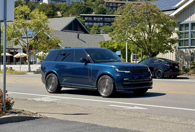 Range Rover SV P550e Urban Widetrack Petrolix Blue