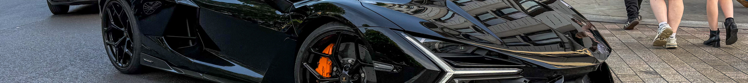 Lamborghini Revuelto