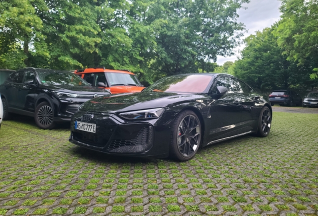 Audi RS E-Tron GT 2025