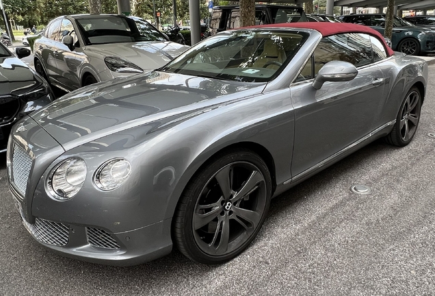 Bentley Continental GTC 2012