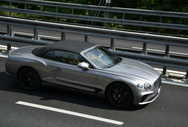 Bentley Continental GTC 2019