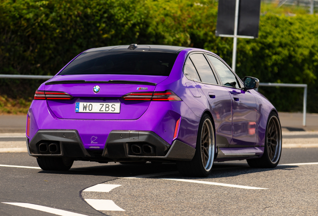 BMW M5 G90