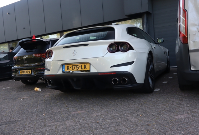 Ferrari GTC4Lusso