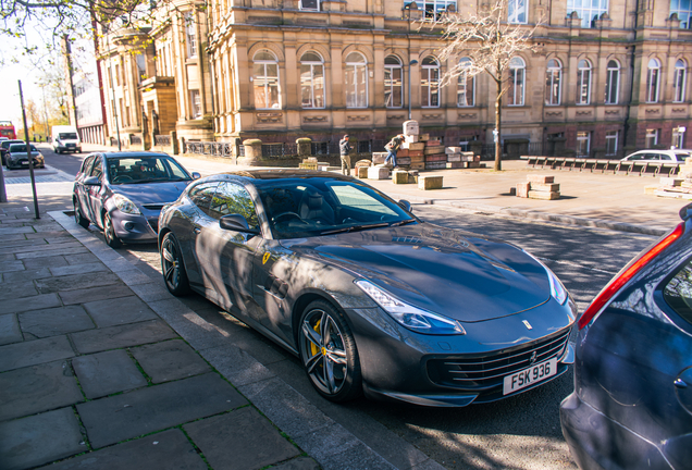 Ferrari GTC4Lusso