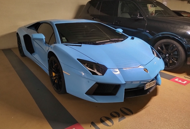 Lamborghini Aventador LP700-4