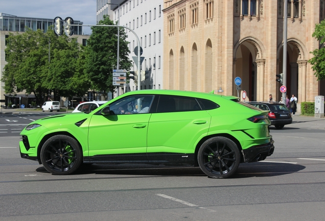Lamborghini Urus S