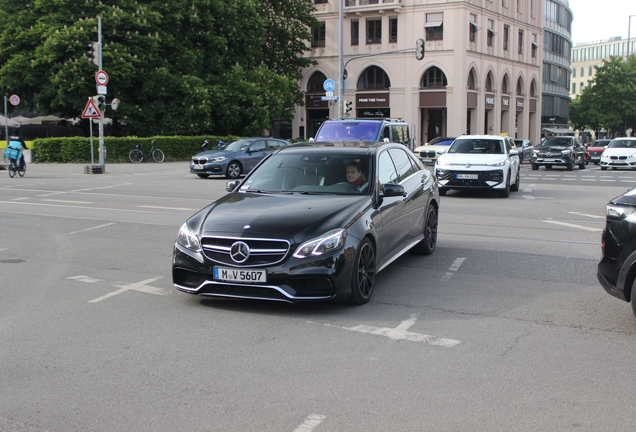 Mercedes-Benz E 63 AMG S W212