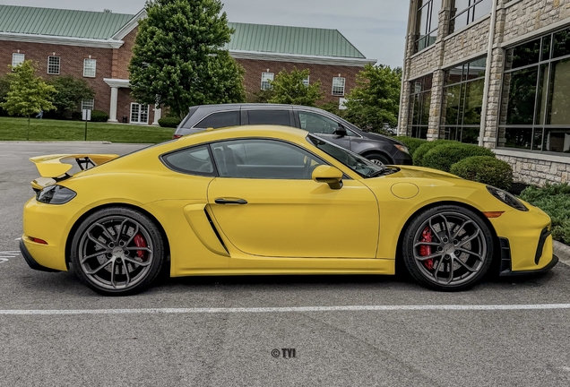 Porsche 718 Cayman GT4