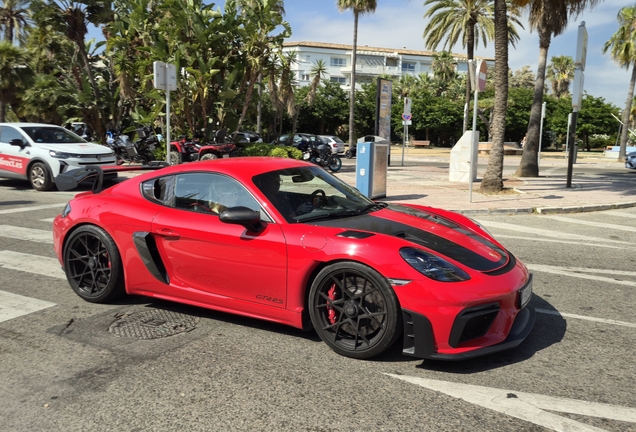 Porsche 718 Cayman GT4 RS Weissach Package