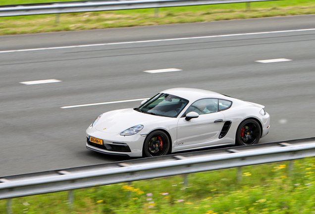 Porsche 718 Cayman GTS