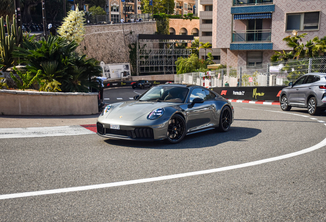 Porsche 992 Carrera 4 GTS MkII