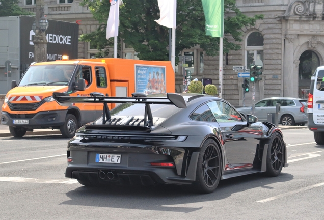 Porsche 992 GT3 RS MkI Weissach Package