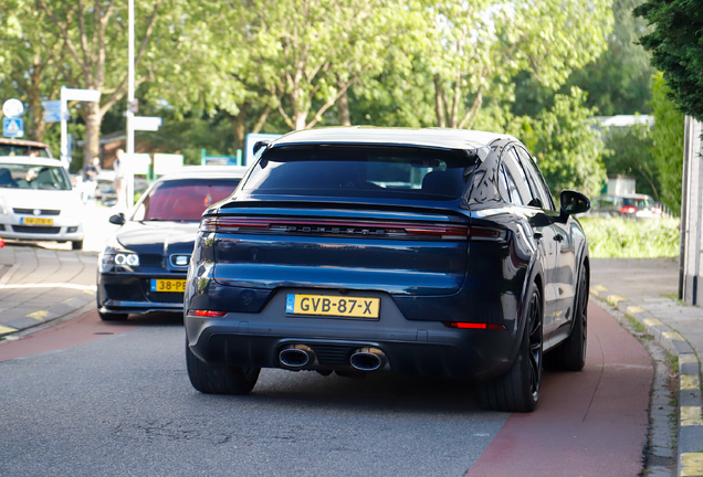 Porsche Cayenne Coupé Turbo E-Hybrid
